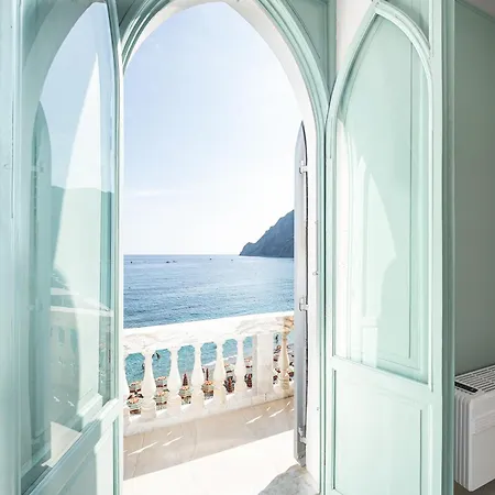 The Dream 1 * מונטרוסו אל מארה